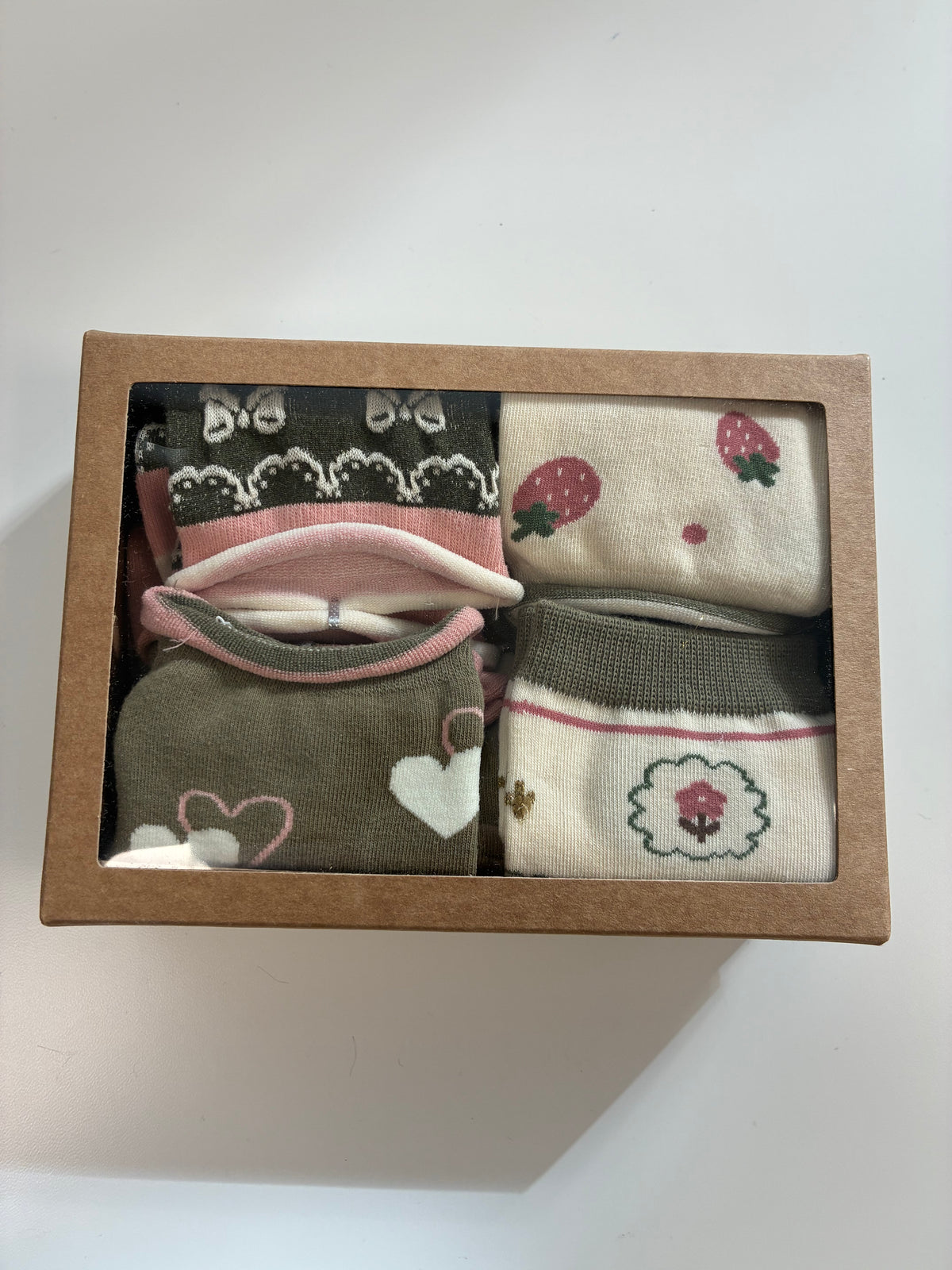 Pack de 4 calcetines de mujer en caja regalo
