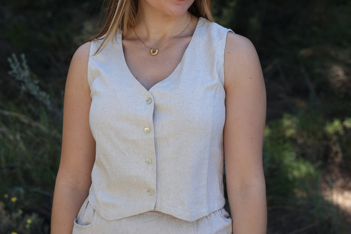 Conjunto Chaleco-pantalón beige