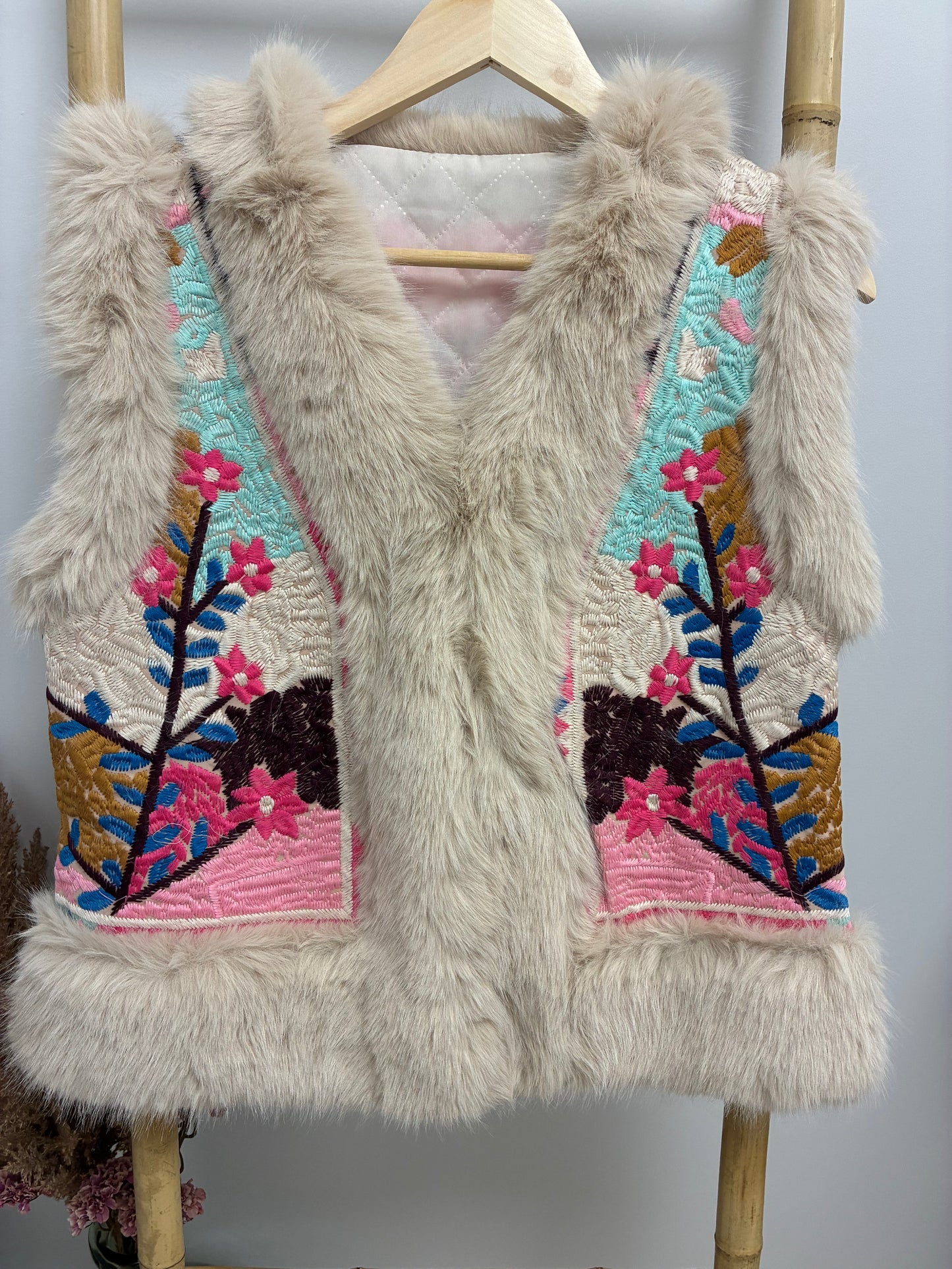 Chaleco Bordado Alaska